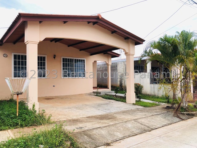 Spectacular single family home